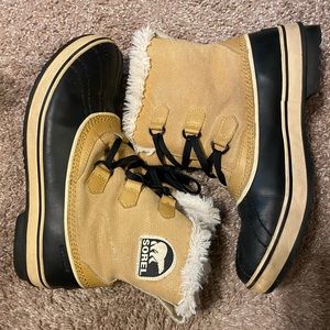 Sorel Black and Tan Lace-up Faux Fur-Lined Winter Boots